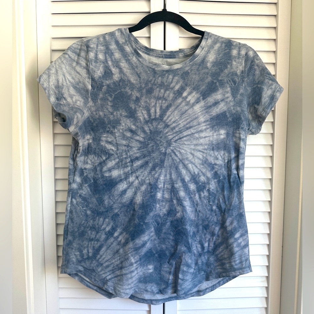 Abercrombie Blue Tie-Dye Knotted Crew Tee